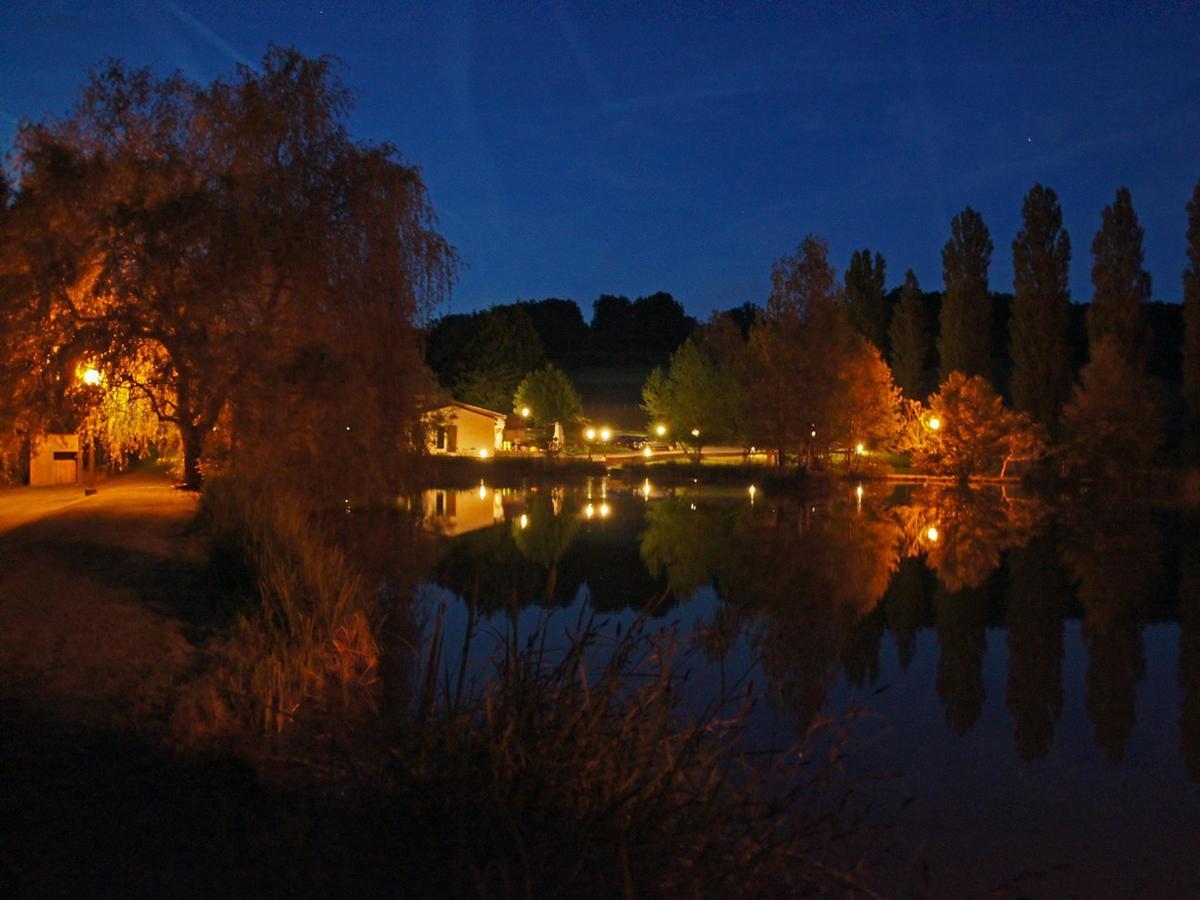 Le Domaine De L'Etang De Sandanet Issac Exteriör bild